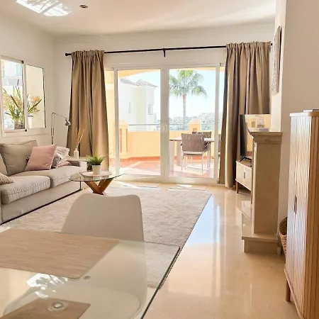 Stunning Near Golf Courses Perfect For Relaxation! Apartment *
