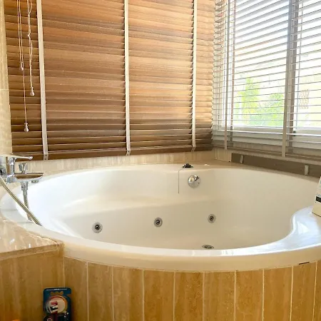 Stunning Near Golf Courses Perfect For Relaxation! * Marbella