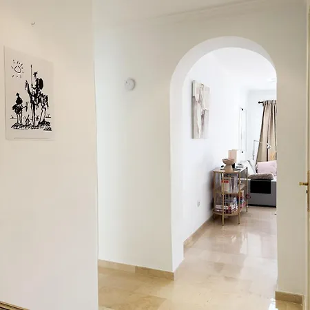 Apartment Stunning Near Golf Courses Perfect For Relaxation! Marbella