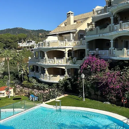 Stunning Near Golf Courses Perfect For Relaxation! Apartment